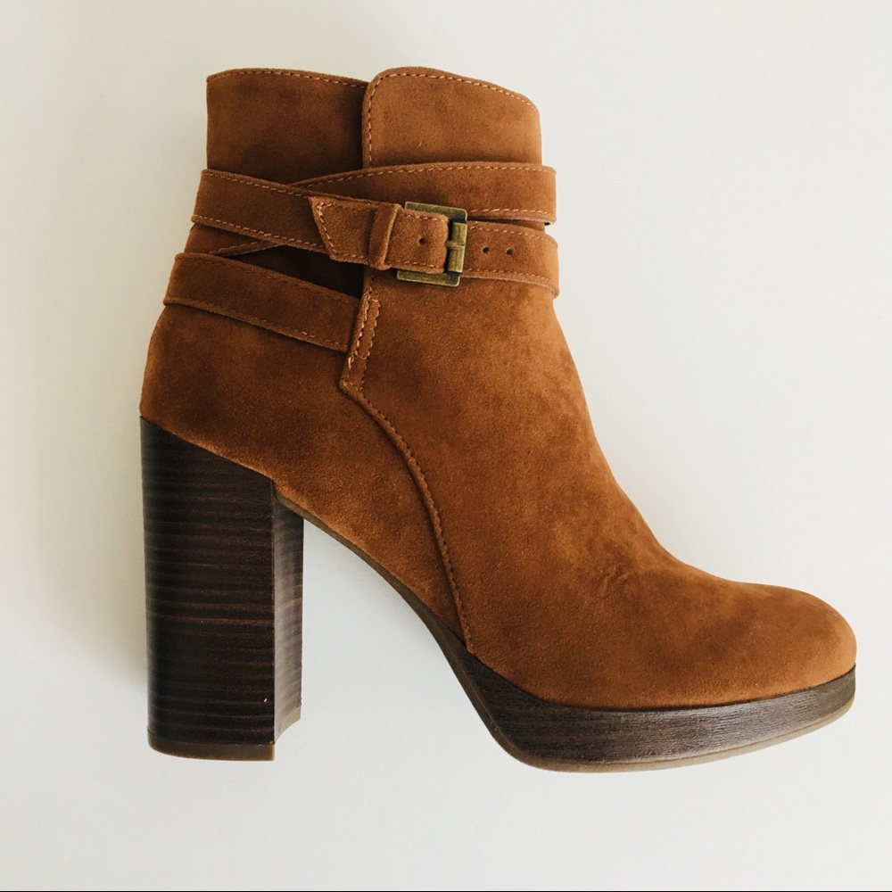 NWOT Andeawy Caramel Boots